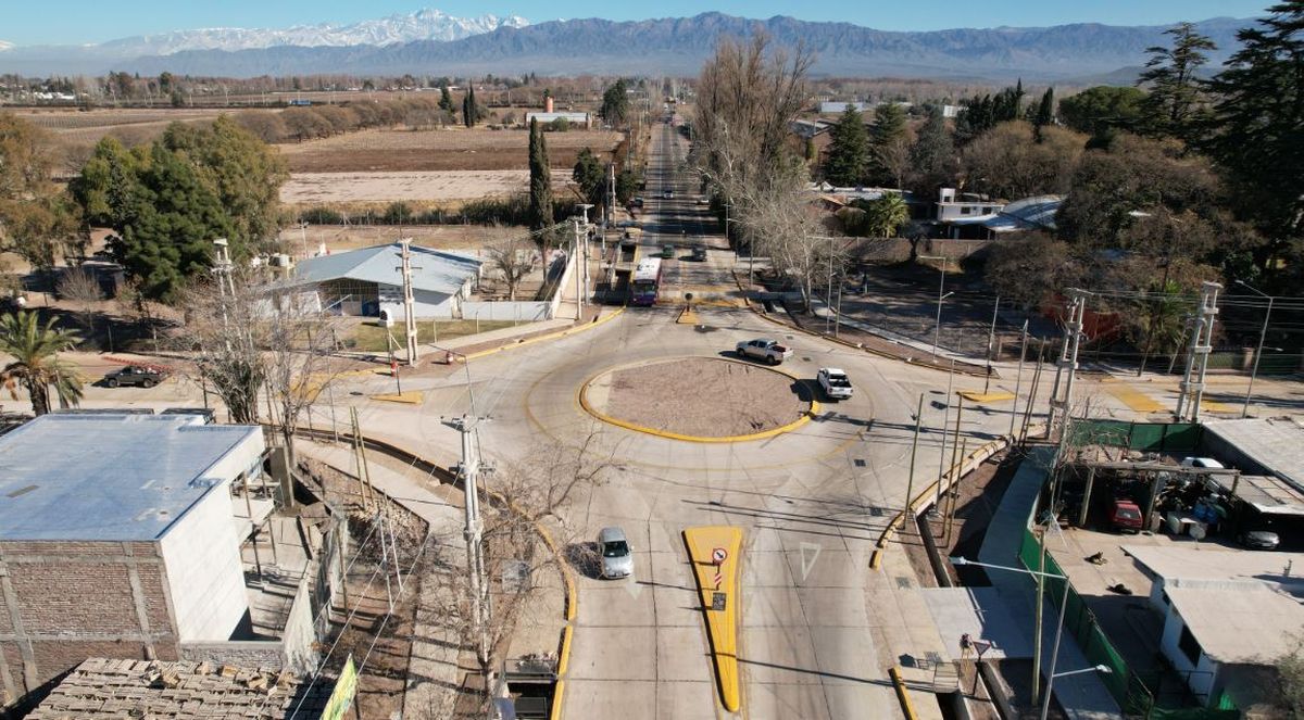Avanza la construcción de una nueva rotonda que buscará mejorar la fluidez vial en un sitio clave