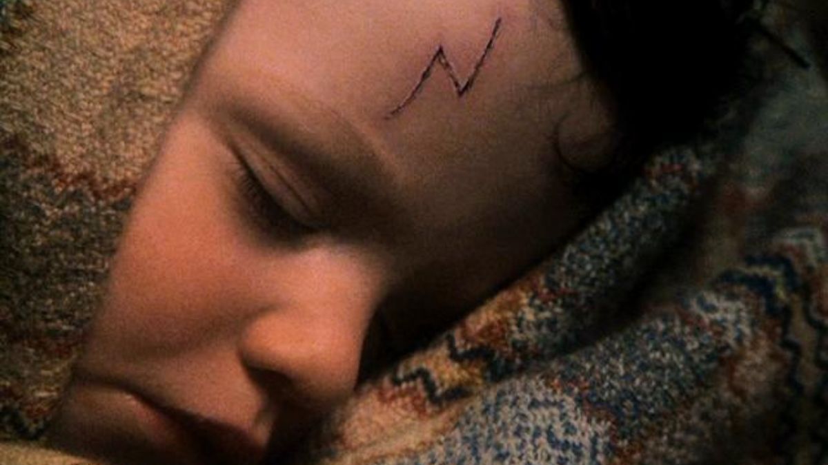 Conoce a los trillizos que hicieron de Harry Potter cuando era bebé