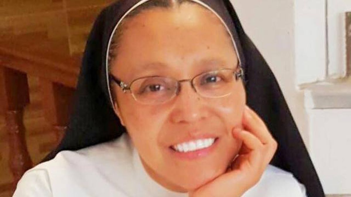 Elfi Pozo Aguilar. Elfi Pozo Aguilar.