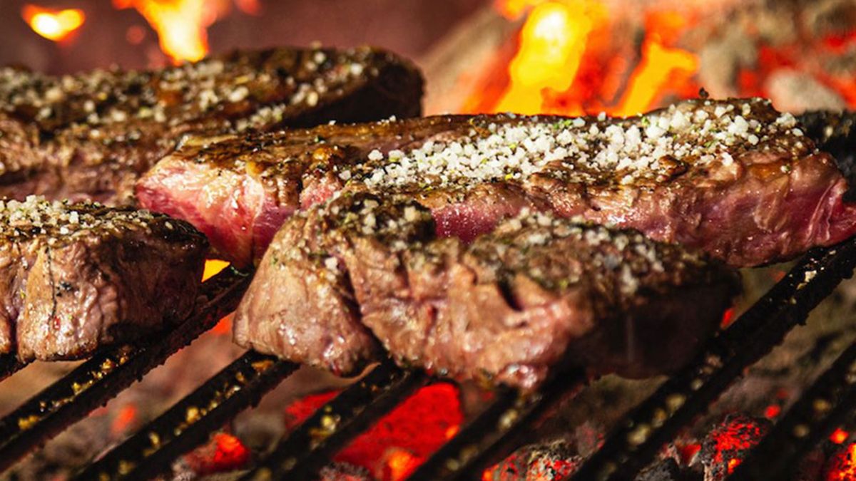 Cada vez se buscan más cortes de carne poco conocidos y baratos para la parrilla.