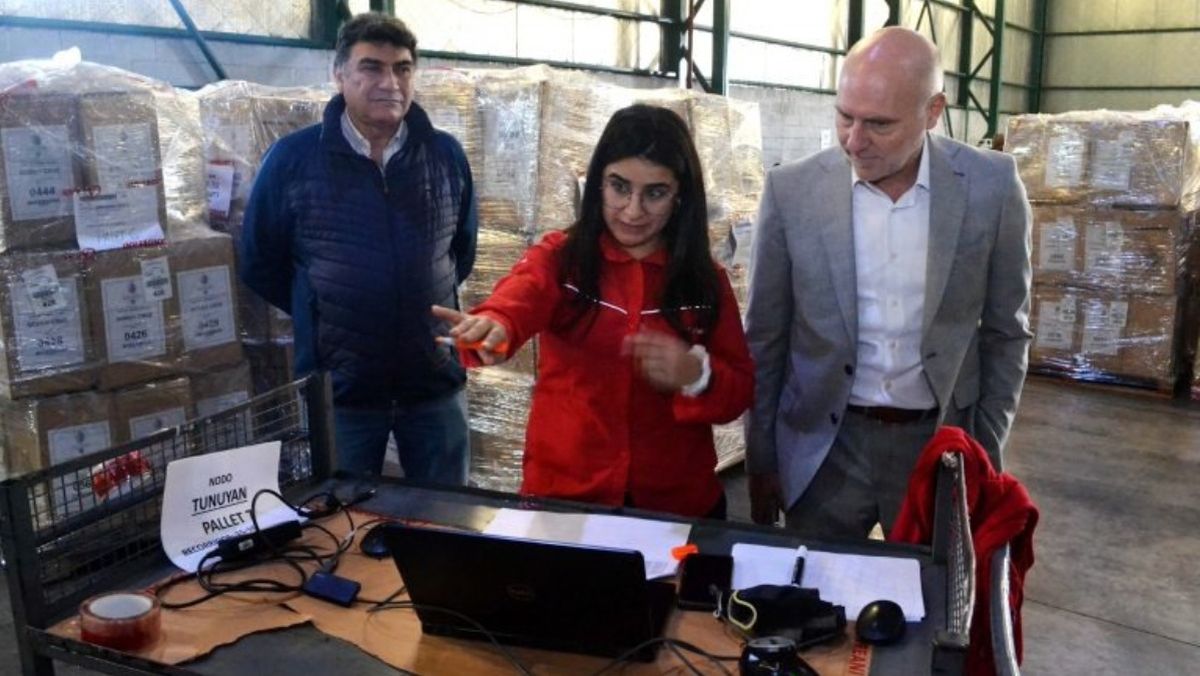 Dalmiro Garay supervisó como será la entrega de las urnas para las elecciones. Dalmiro Garay supervisó como será la entrega de las urnas para las elecciones.