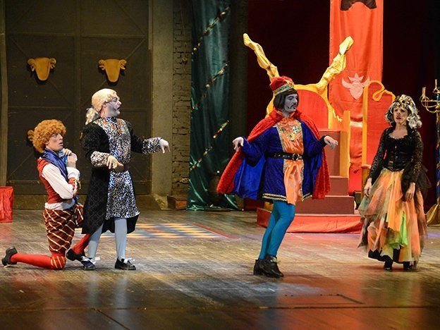 El bufón del Rey, un musical en vacaciones