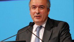 López llamó varias veces al convento antes de ir y lanzar los millones