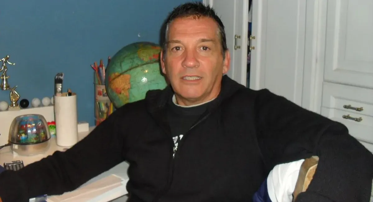 Osvaldo Oyhenart es señalado como el hombre que en el audio ofrecía remuneraciones a través de cooperativas. Osvaldo Oyhenart es señalado como el hombre que en el audio ofrecía remuneraciones a través de cooperativas.