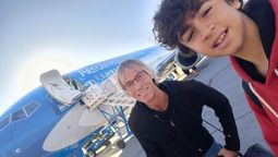 Me siento un argentino y un mendocino más, soy de clase media y he vivido muchas crisis, dice David, que sueña con votar en la Argentina. Me siento un argentino y un mendocino más, soy de clase media y he vivido muchas crisis, dice David, que sueña con votar en la Argentina.