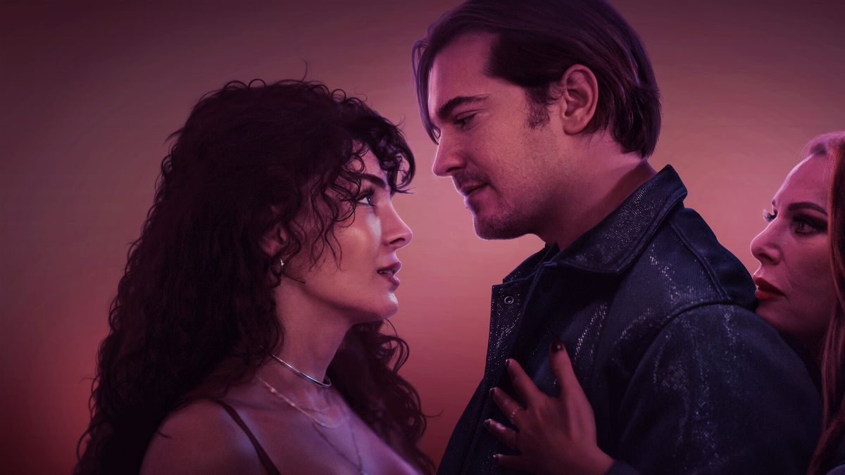Cagatay Ulusoy y Ebru Ahin. Dos de los actores turcos más famosos protagonizan la película Un auténtico caballero. Cagatay Ulusoy y Ebru Ahin. Dos de los actores turcos más famosos protagonizan la película Un auténtico caballero. 