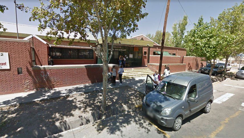 Capturaron a dos chicos de 14 y 15 años que robaron en el quiosco de una escuela