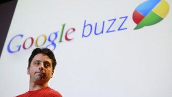 Google Buzz va por las redes sociales