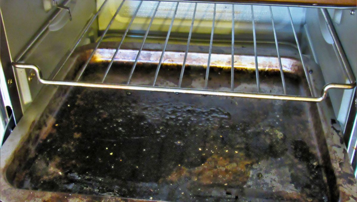 Con dos ingredientes naturales y seguros puedes dejar el horno como nuevo.&nbsp;