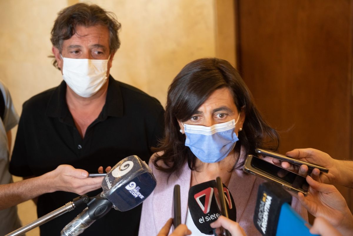 Ibáñez y Juri durante la conferencia de prensa que se realizó después de la reunión que tuvieron con representantes de APROCAM.