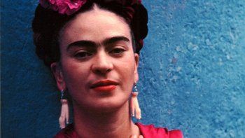 A subasta, mensajes amorosos de Frida