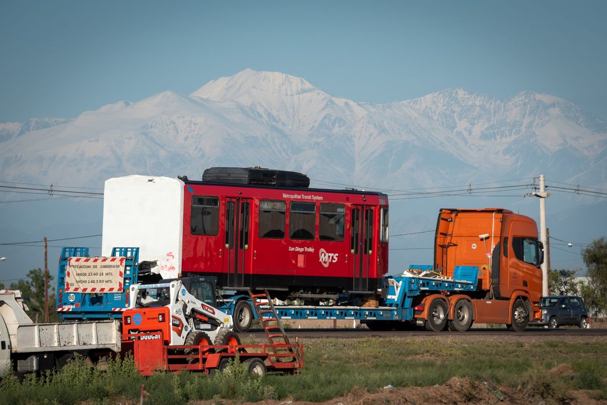 Mendoza ya recibió 27 de las 39 unidades del Metrotranvía del acuerdo con una empresa de EE.UU.