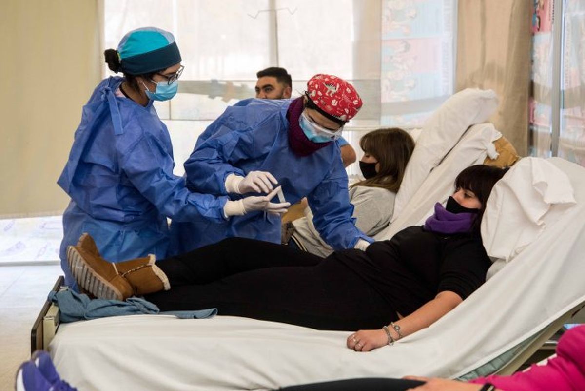 El personal de Salud cobró la primera cuota del bono de $28.000.