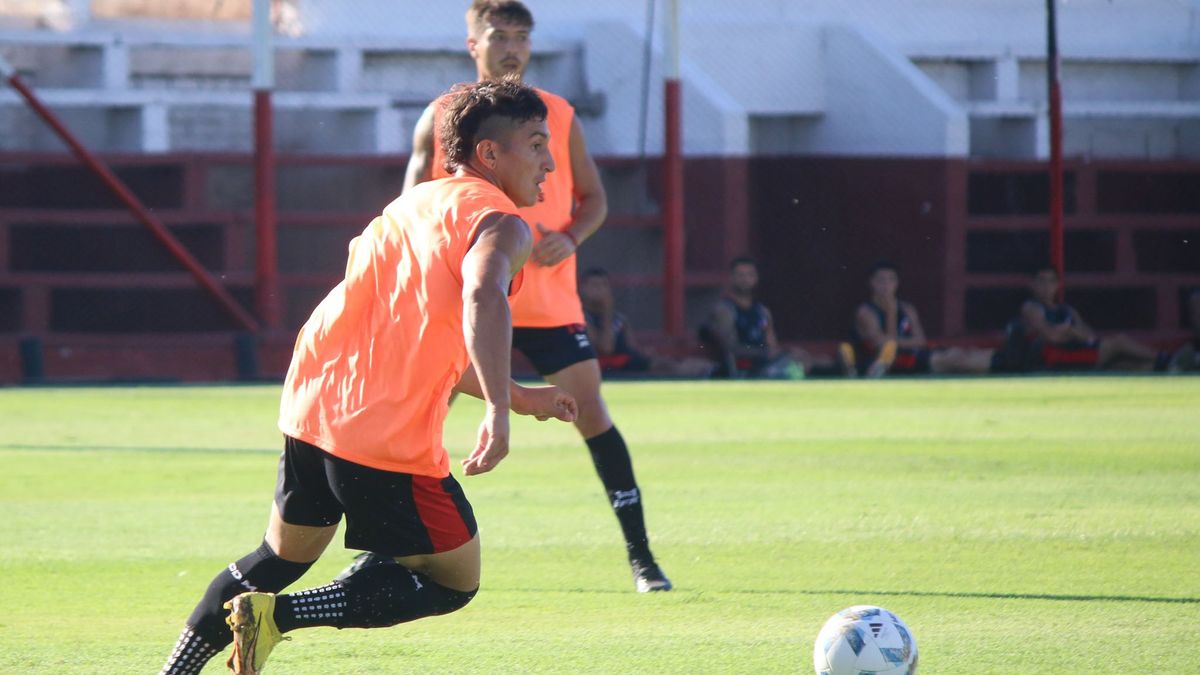 Al Deportivo Maipú le quedan algunos días para su debut en el torneo de la Primera Nacional. Al Deportivo Maipú le quedan algunos días para su debut en el torneo de la Primera Nacional.