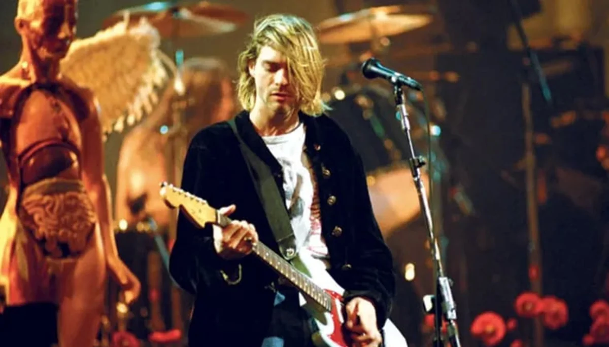 La última viola. Kurt Cobain: subastaron en una cifra millonaria la última guitarra que tocó.