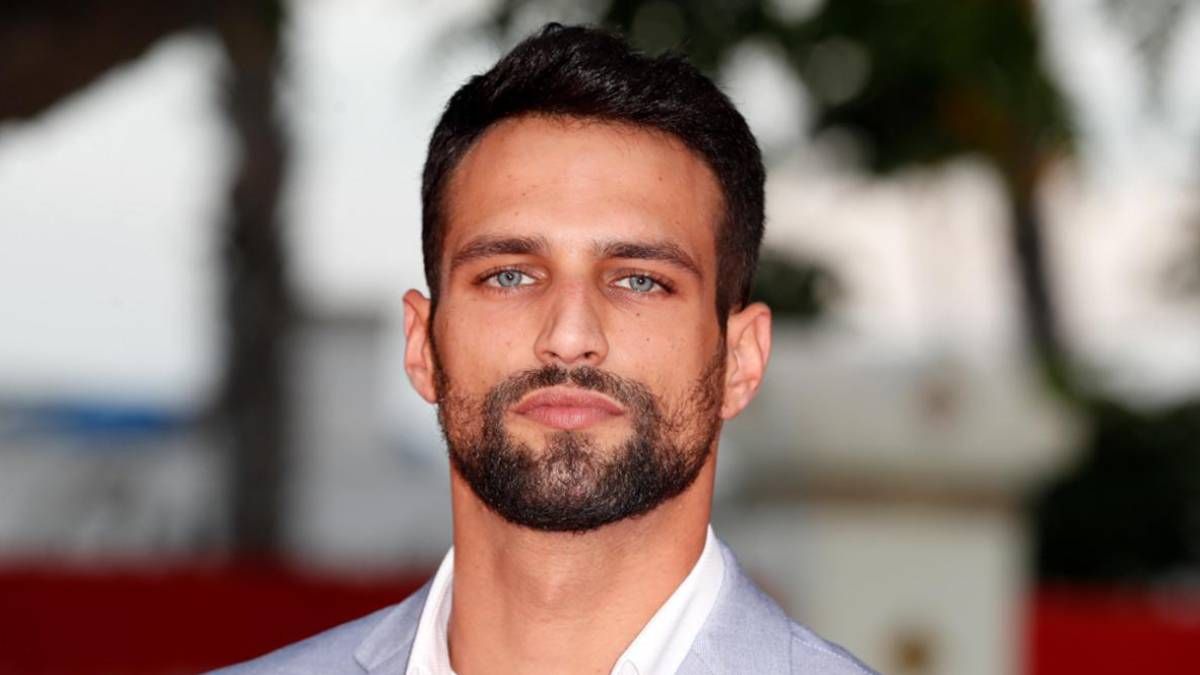 Jesús Castro, protagonista de Diario de un gigoló, la serie argneitna de Netflix.