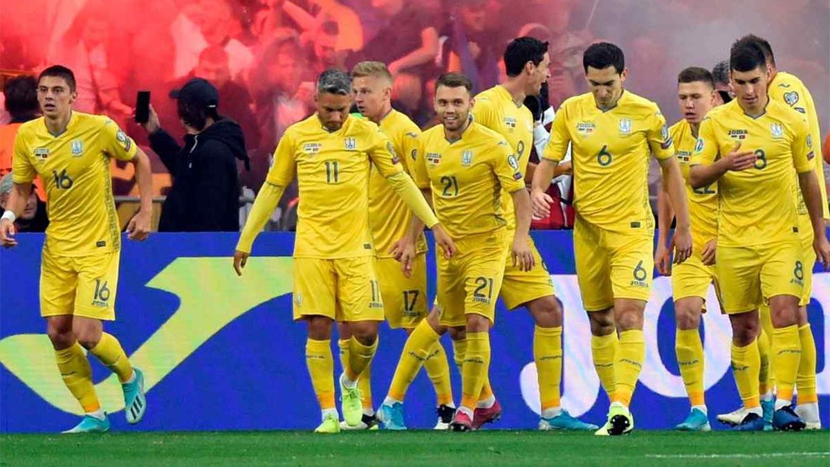 Ucrania no podrá jugar el repechaje con Escocia.