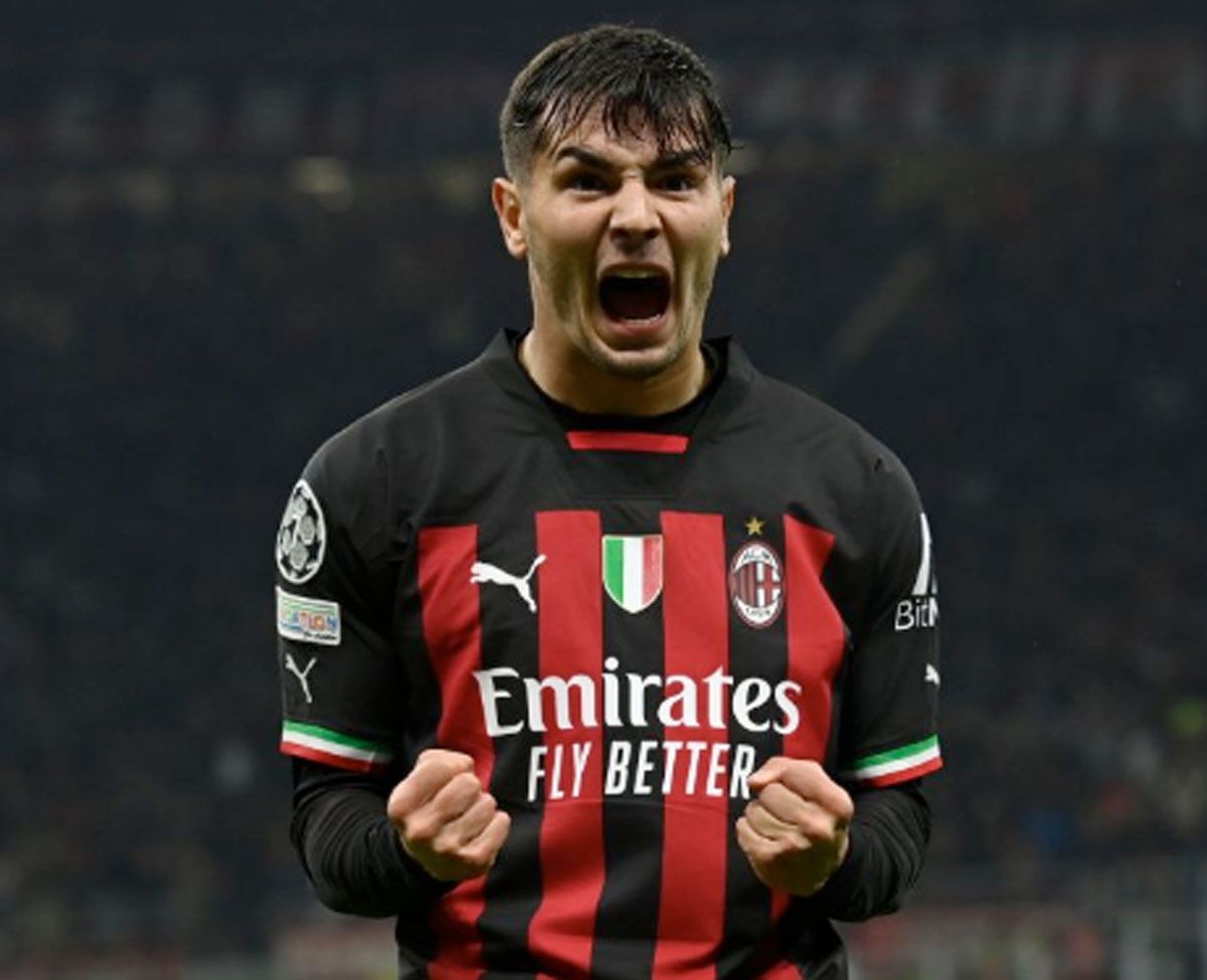 Milan batió al Napoli y la serie está abierta