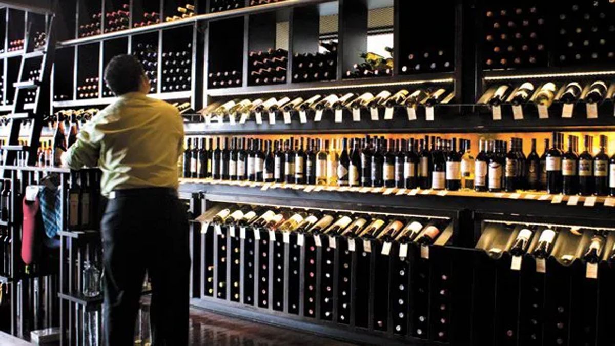 La industria de la vitivinucultura constarà con un nuevo instrumento, el Banco de Vinos.