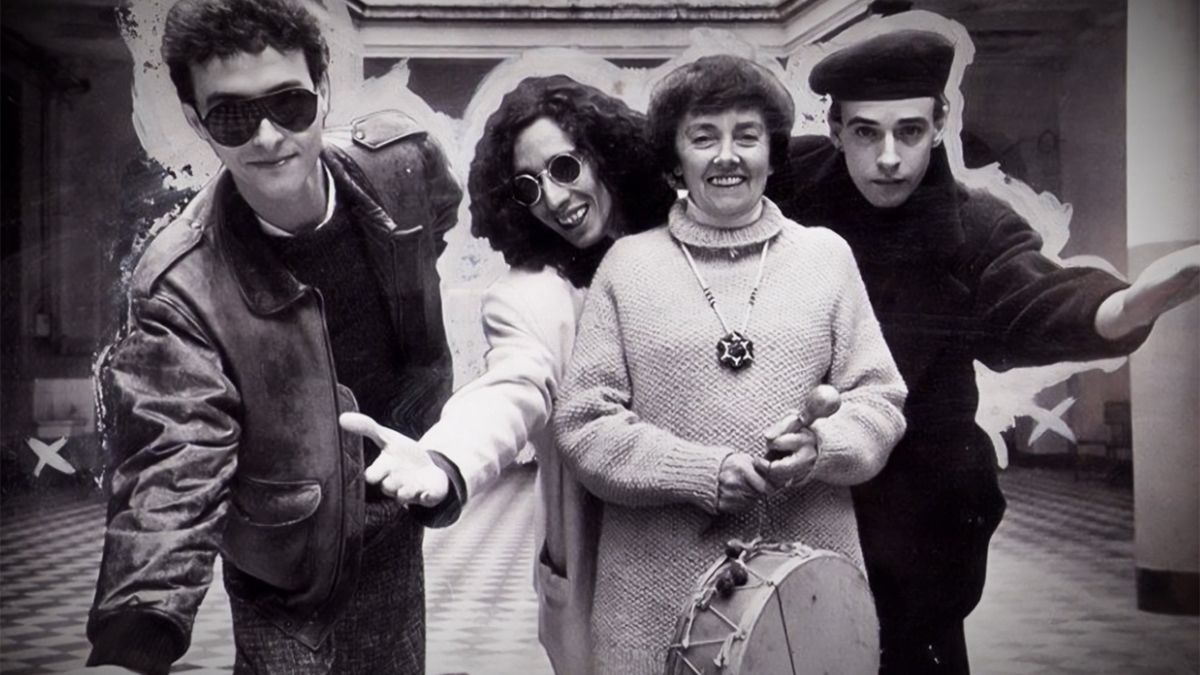 Leda Valladares junto a Pedro Aznar, Fito Páez y Gustavo Cerati.