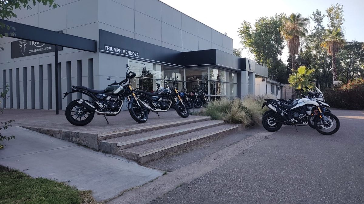 La marca británica Triumph, representada en Argentina por el Grupo Corven. La marca británica Triumph, representada en Argentina por el Grupo Corven.