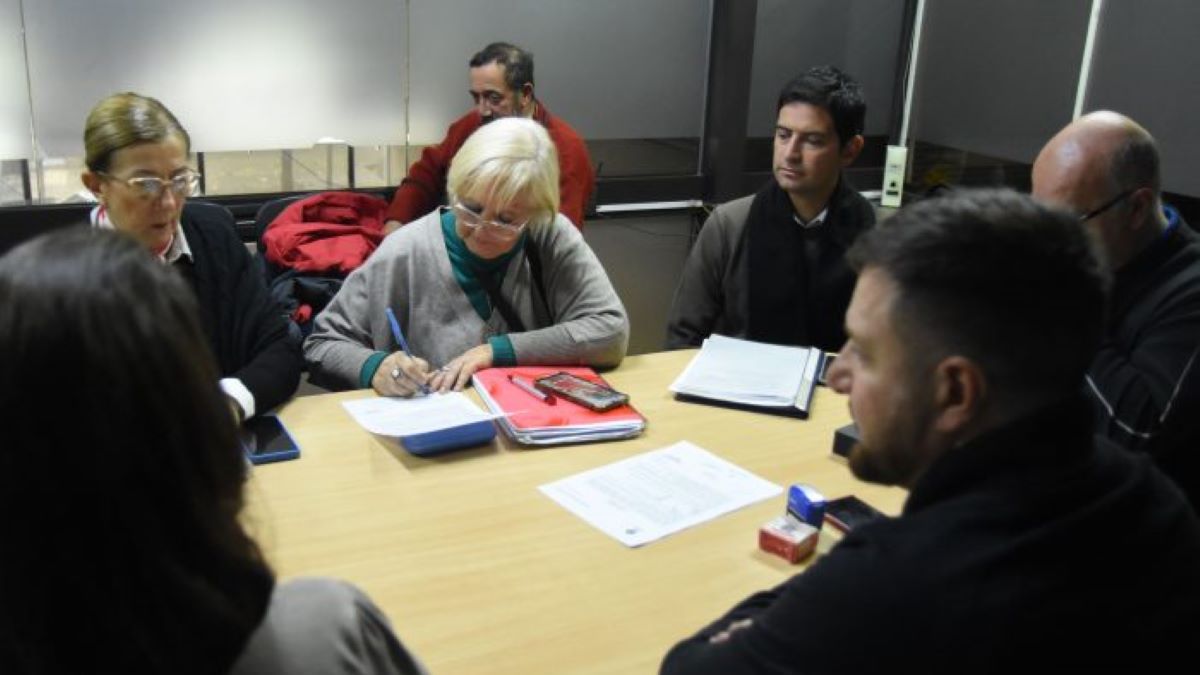 Quince Gremios Estatales Ya Llegaron A Un Acuerdo Salarial Con El ...