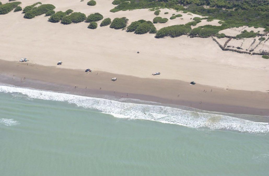 Playas gigantescas en Necochea. Un precio promedio de un departamento por noche está en Necochea están en $5.000 y una carpa por mes sale $23.000.