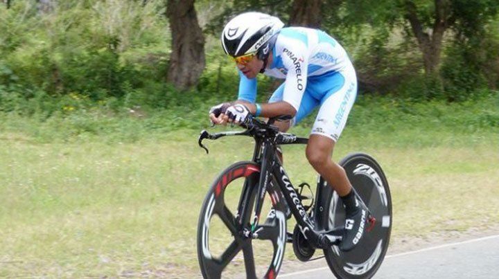 El ciclista Nicolás Navarro se encuentra grave tras accidente en la Vuelta de La Pampa