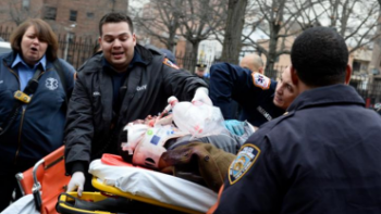 El alcalde de Nueva York pidió suspender las protestas tra el asesinato de dos policías