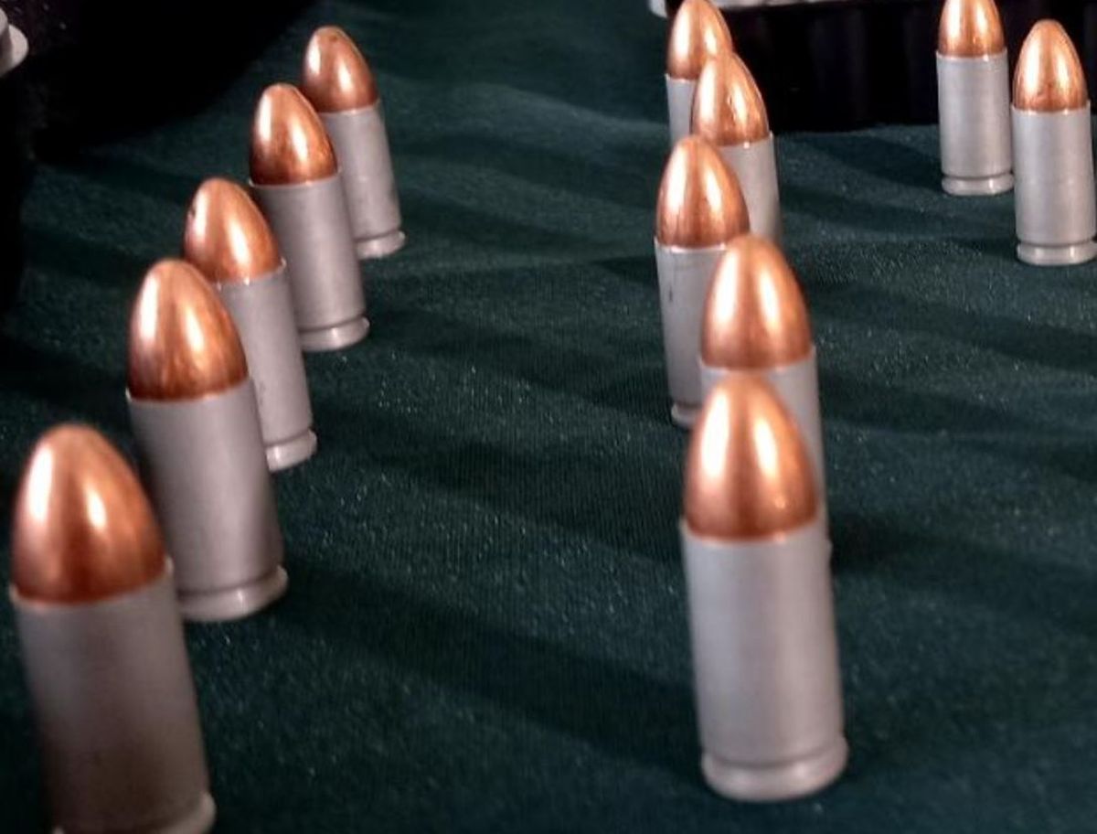 Detuvieron a un médico argentino por querer pasar a Chile con balas en su camioneta