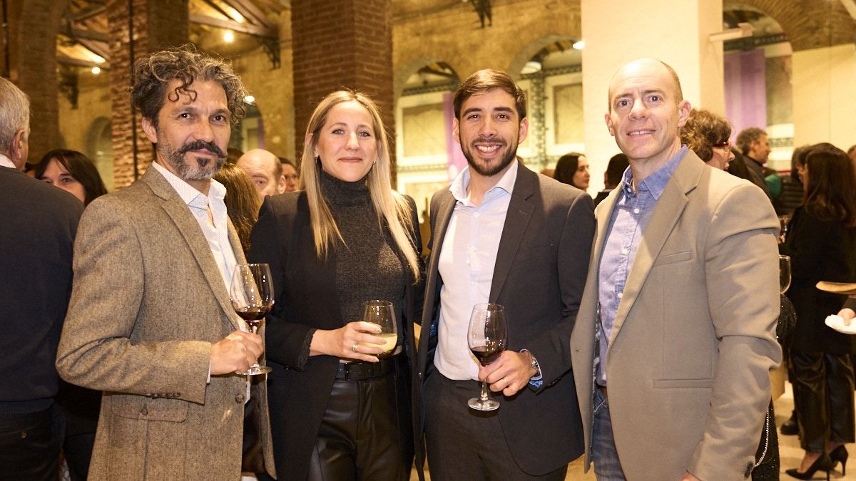 Javier Zarzavilla, Florencia Ventura, Agustín Thormann y Marcelo Spaltro (Grupo Grafico Osirix). Javier Zarzavilla, Florencia Ventura, Agustín Thormann y Marcelo Spaltro (Grupo Grafico Osirix).