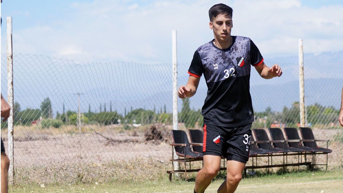 Nicolás Del Priore el talentoso jugador tendrá varios meses de inactividad.