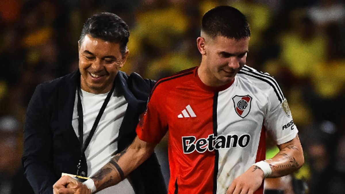 Franco Mastantuono terminó con hielo en sus tobillos y preocupó a los hinchas millonarios