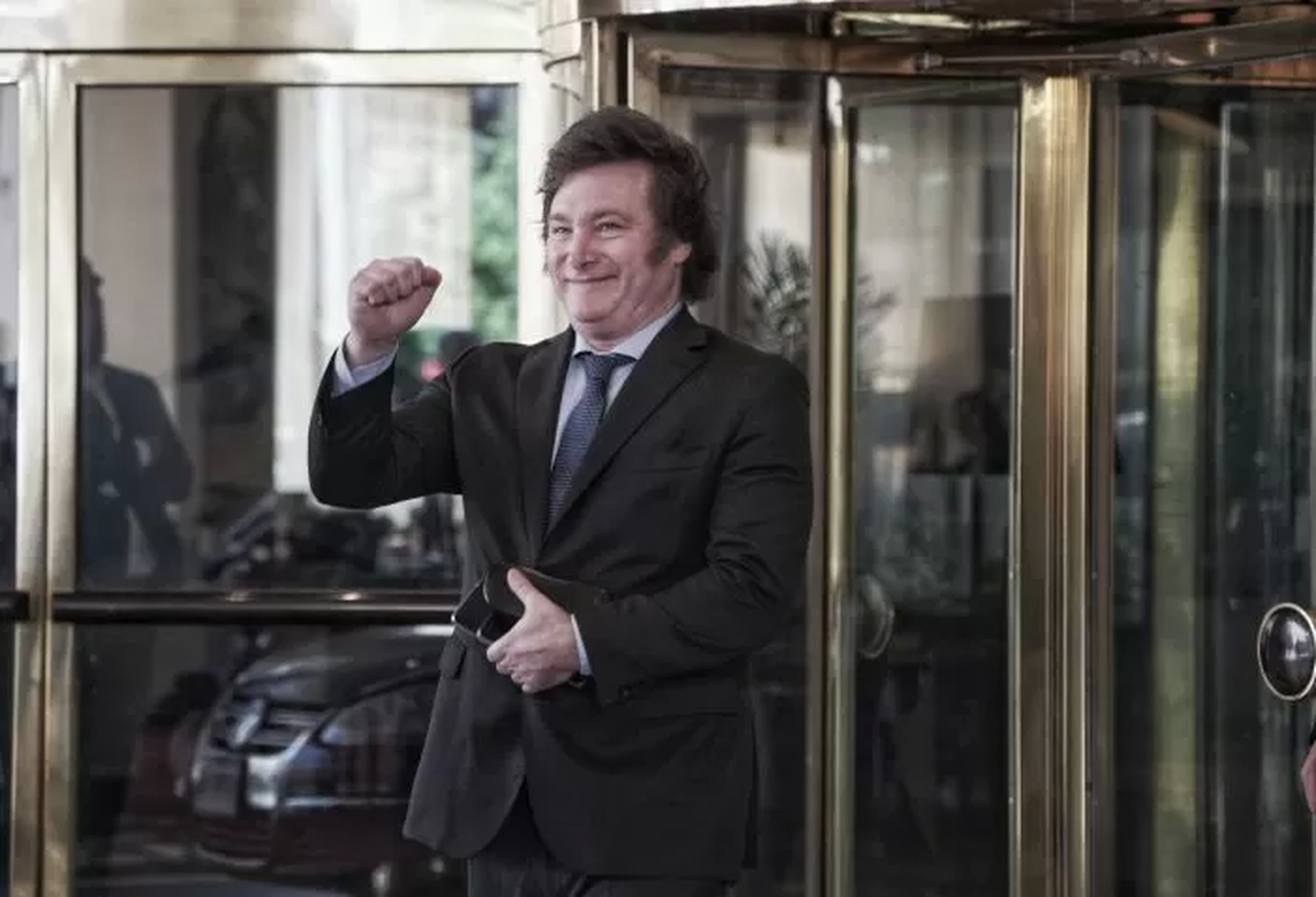 El presidente de la Nación, Javier Milei, dice estar en contra del Estado y de la intervención en los mercados. El presidente de la Nación, Javier Milei, dice estar en contra del Estado y de la intervención en los mercados.