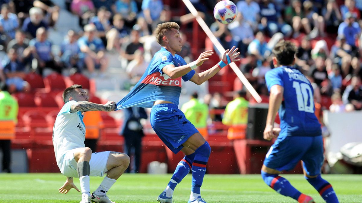 Racing perdía con Tigre y se lo dio vuelta, sacando boleto para disputar el Trofeo de Campeones ante Boca.