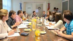 Reunión por las tarifas: para la oposición falta información; el oficialismo apuntó a la EPE Reunión por las tarifas: para la oposición falta información; el oficialismo apuntó a la EPE