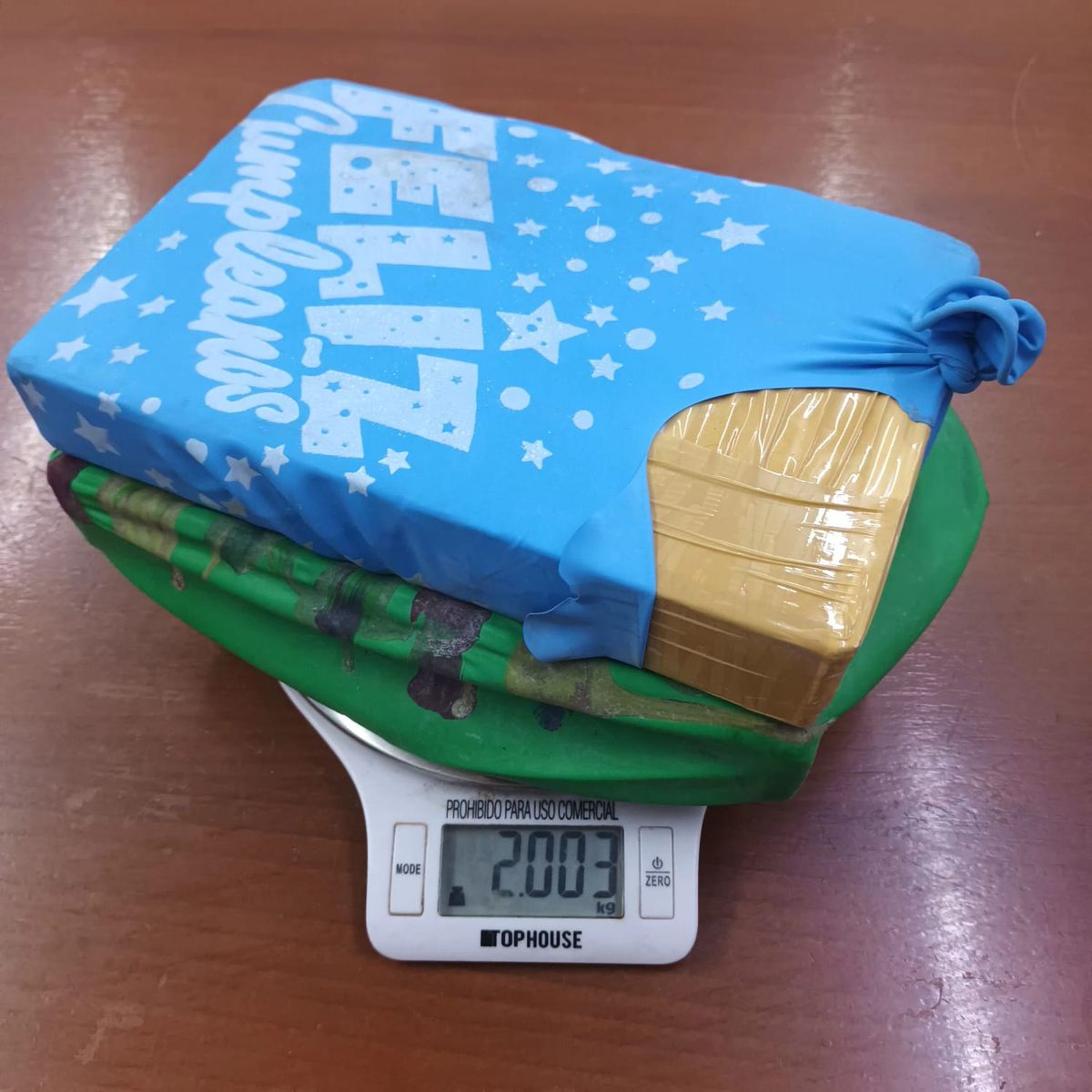 Las mujeres quedaron detenidas y los menores de edad quedaron a cargo del ETI. Las mujeres quedaron detenidas y los menores de edad quedaron a cargo del ETI.