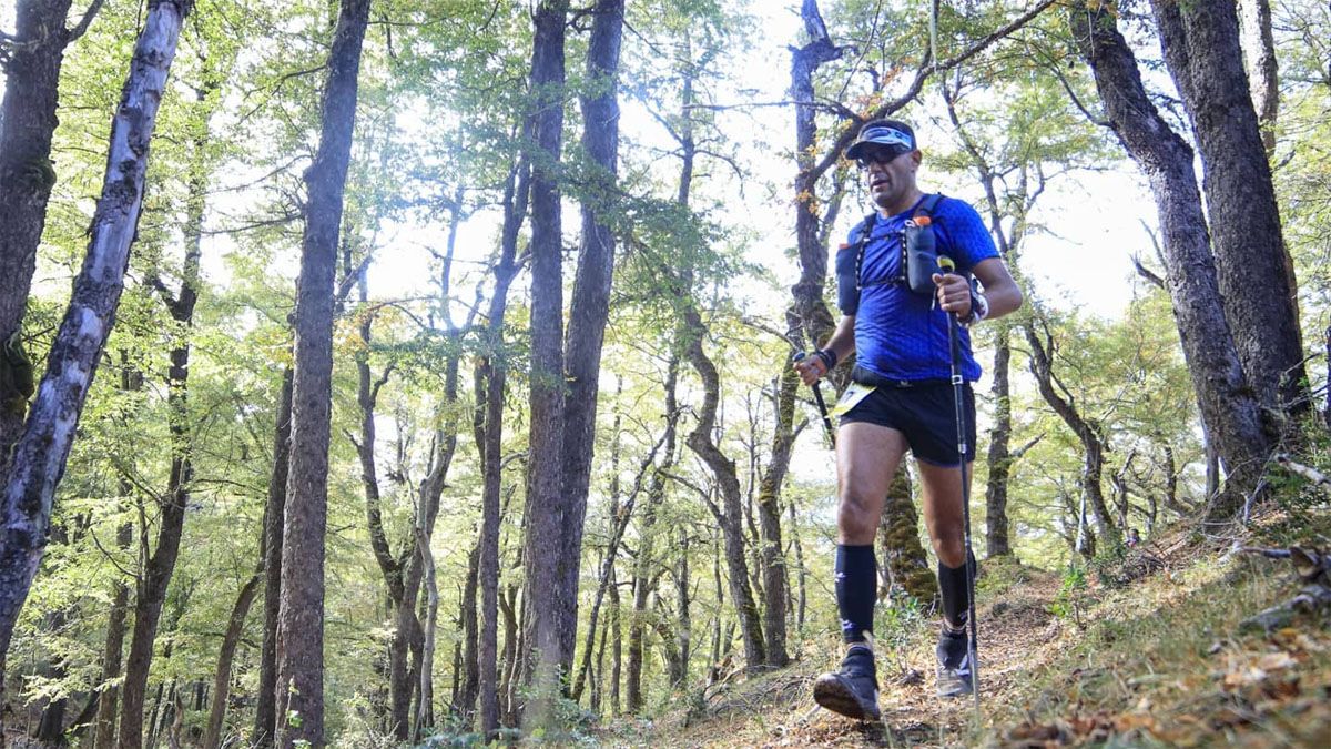 Sarmiento se preparó para correr 171 kilómetros con 10.000 metros de desnivel positivo por Los Alpes.