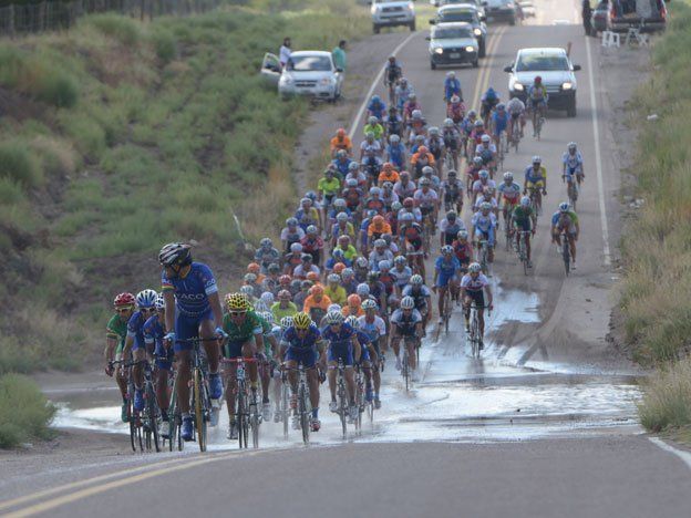 Roberto Richeze fue el mejor en el Manzano y el venezolano Camargo es el malla líder