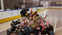 Las chicas de San Martín festejaron en el Argentino&nbsp; juvenil de hockey sobre patines.