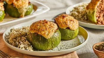 Zapallitos rellenos al horno: la receta abundante y cremosa que no falla nunca Zapallitos rellenos al horno: la receta abundante y cremosa que no falla nunca