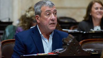 Adolfo Bermejo, el maipucino que batió récord de votos en el PJ y cierra 43 años de pulseadas políticas Adolfo Bermejo, el maipucino que batió récord de votos en el PJ y cierra 43 años de pulseadas políticas