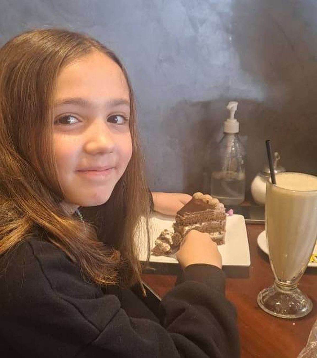 La sonrisa de Emilia y el pedido de sus padres. La esperanza de lograr la donación de un corazón. La sonrisa de Emilia y el pedido de sus padres. La esperanza de lograr la donación de un corazón.