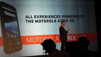 Un smartphone que se transforma en netbook