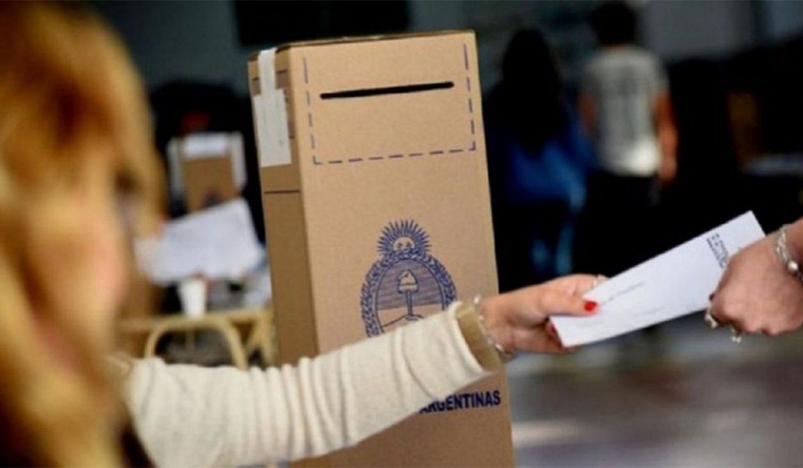 Una de las estrategias de todos los frentes y partidos electorales para captar el voto joven, es llevar a jóvenes políticos en sus listas y apostar a que ocupen cargos en la Legislatura y los Concejos Deliberantes.