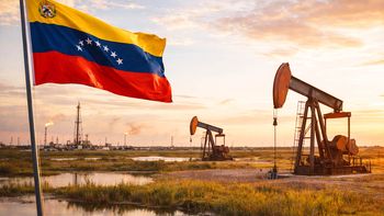 Aseguran que Estados Unidos inició la venta de petróleo venezolano con operaciones por U$S500 millones