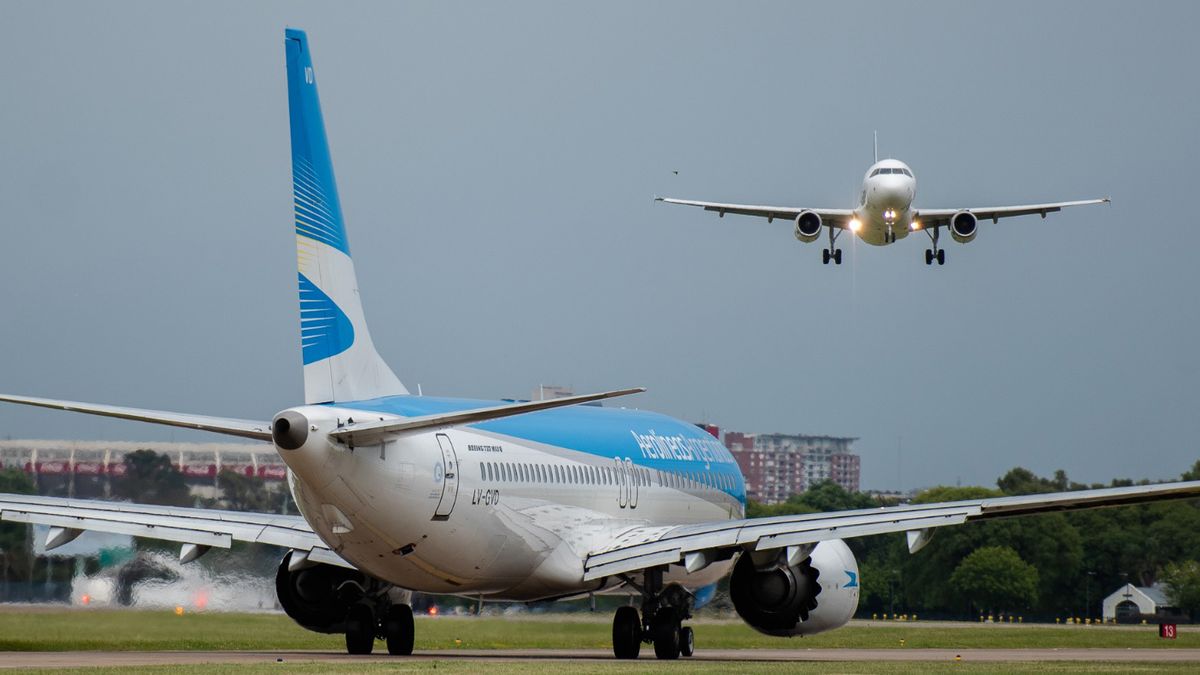 El Gobierno quiere privatizar Aerolíneas Argentinas.