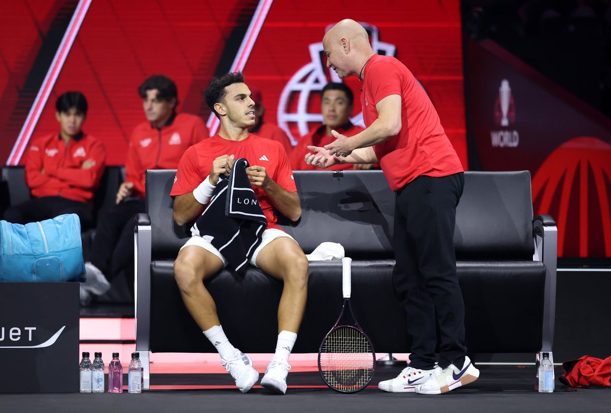 Cerúndolo y Agassi, capitán del Resto del Mundo.