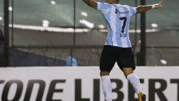 Triplete de Bou: Racing se florea en la Copa
