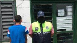 Lo asesinaron de 9 balazos y detuvieron a un adolescente